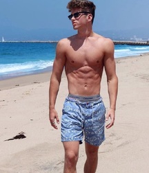 Shirtless in Summer 5b651bd44faed.jpg