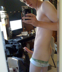 Selfie Boys 5b9c92520fd55.jpg