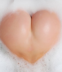 A Clean Bum is a Happy Bum 5bb93083e809b.jpg