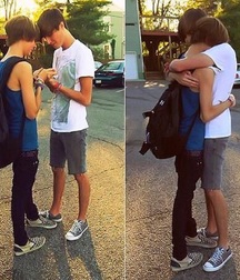 Boys in Love (Non-nude) 5bc221eeca4bf.jpg