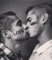 Boys in Love (Non-nude) 5bc222119b8e8.jpg