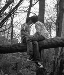 Boys in Love (Non-nude) 5bc2221dd1e3a.jpg