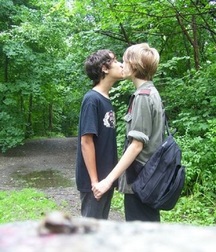 Boys in Love (Non-nude) 5bc2225d3bdc5.jpg