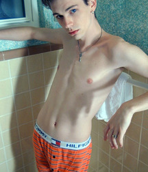 Skimpies and Teases 5be66188df233.jpg