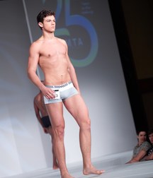 Hello Handsome (Non-nude) 5c53a8fdb2f2a.jpg
