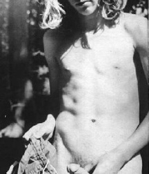 Vintage Black and White Gayporn 5c560e10d133e.jpg