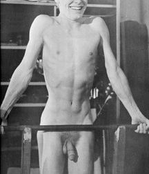 Vintage Black and White Gayporn 5c560e6c6a4e4.jpg