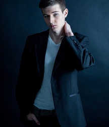 Young Male Beauty (Non-nude) 5c74dd79060a4.jpg
