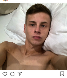 SEXY GUYS 5c24d791cd557.png