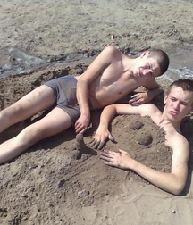 The Boys are Allright 58c0d9e1265e8.jpg