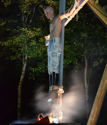 slaves & sm 58ec9135e541b.jpg