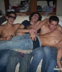 Gay Tube Boxers 60902f5f7f95a.jpg