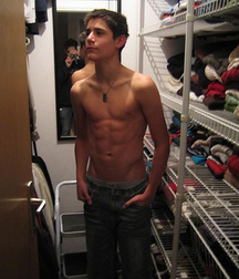 Gay Tube Boxers 60902f7bb02e2.jpg