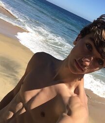 He’s so good twink gay tube 60b4ad3257590.jpg