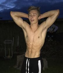 He’s so good twink gay tube 60b4addf20444.jpg