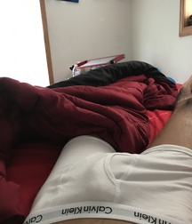 Rubbing one out 5adfb8e99e40e.jpeg