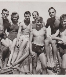 Vintage gay 57dae652d7945.jpg