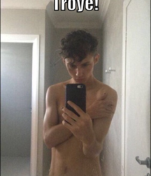 TROYE SIVAN including 'almost full frontal nude' photo 57dd7a2445aa1.png