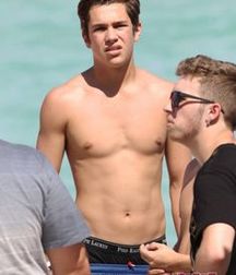 AUSTIN MAHONE Shirtless