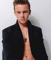 GAVIN MACINTOSH 581946f763e53.jpg
