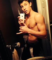 SHAWN MENDES Shirtless 586882122b979.jpeg