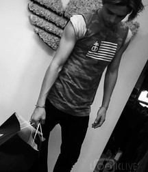 Brooklyn Beckham 589bb7dd99e02.jpeg