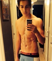 Austin Mahone 58c2f4cf8c14d.jpeg