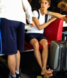 Guys Feet 57c26f03c8753.jpg