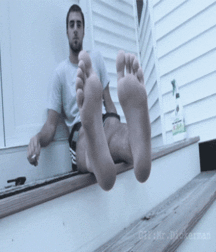 Guys Feet 57c26f0706faa.gif
