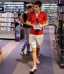 Guys Feet 57c26f1caabbf.jpg