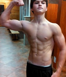 Shirtless For Reason 5726d2fcd58ac.jpg