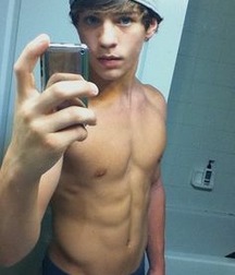 Shirtless For Reason 5726d2fe303d0.jpg