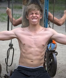 Shirtless For Reason 5726d3206d7b9.jpg