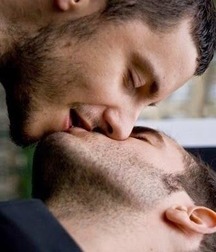 Kissing 1 5728e93e50efe.jpg