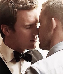 Kissing 1 5728e9666071b.jpg