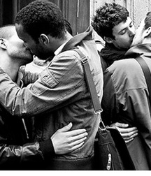 Kissing 2 5728ea05dbfb0.jpg