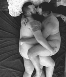 Kissing 2 5728ea1197e8f.jpg