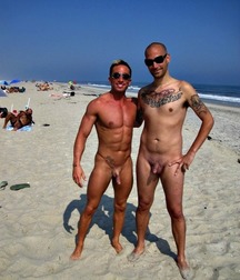 Guys On Nude Beach 57310e6205e80.jpg