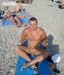 Guys On Nude Beach 57310e8002072.jpg