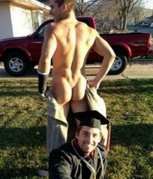 Asses 5740efce4dc2b.jpg