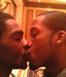 Kisses 574ccae01fe7e.jpg