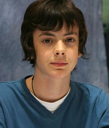 Skandar Keynes 577052eecb760.jpg