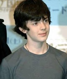 Skandar Keynes 5770530d150a9.jpg