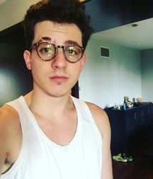 Charlie 'Sexy' Puth 59ff89ab887c6.jpg