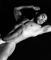 Asians with perfect innies 5768f704302a0.jpg