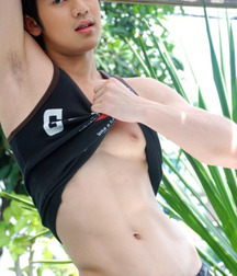 PERFECT INNIE NAVELS ON THE INTERNET 576f21ad1b81e.jpg