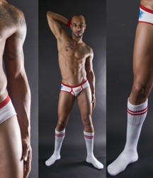 BLACK MEN WITH PERFECT INNIE NAVELS 578081cf65c77.jpg