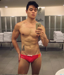 STUNNING INNIES ON THE INTERNET 5804c07ac5230.jpg