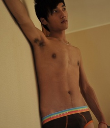 STUNNING INNIES ON THE INTERNET 5804c081bc4c0.jpg
