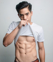 STUNNING INNIES ON THE INTERNET 5804c09168aa0.jpg